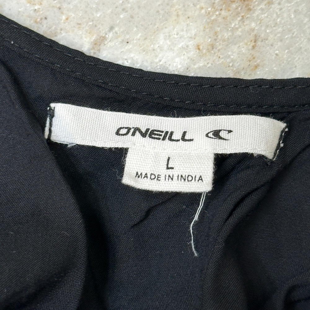 O’Neill Coverup - Picture 5 of 5